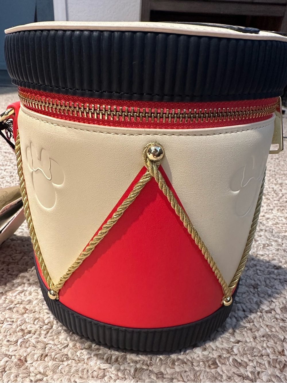 Brand New Disney Loungefly Minnie Mouse Drum Crossbody Bag - Picture 16 of 16